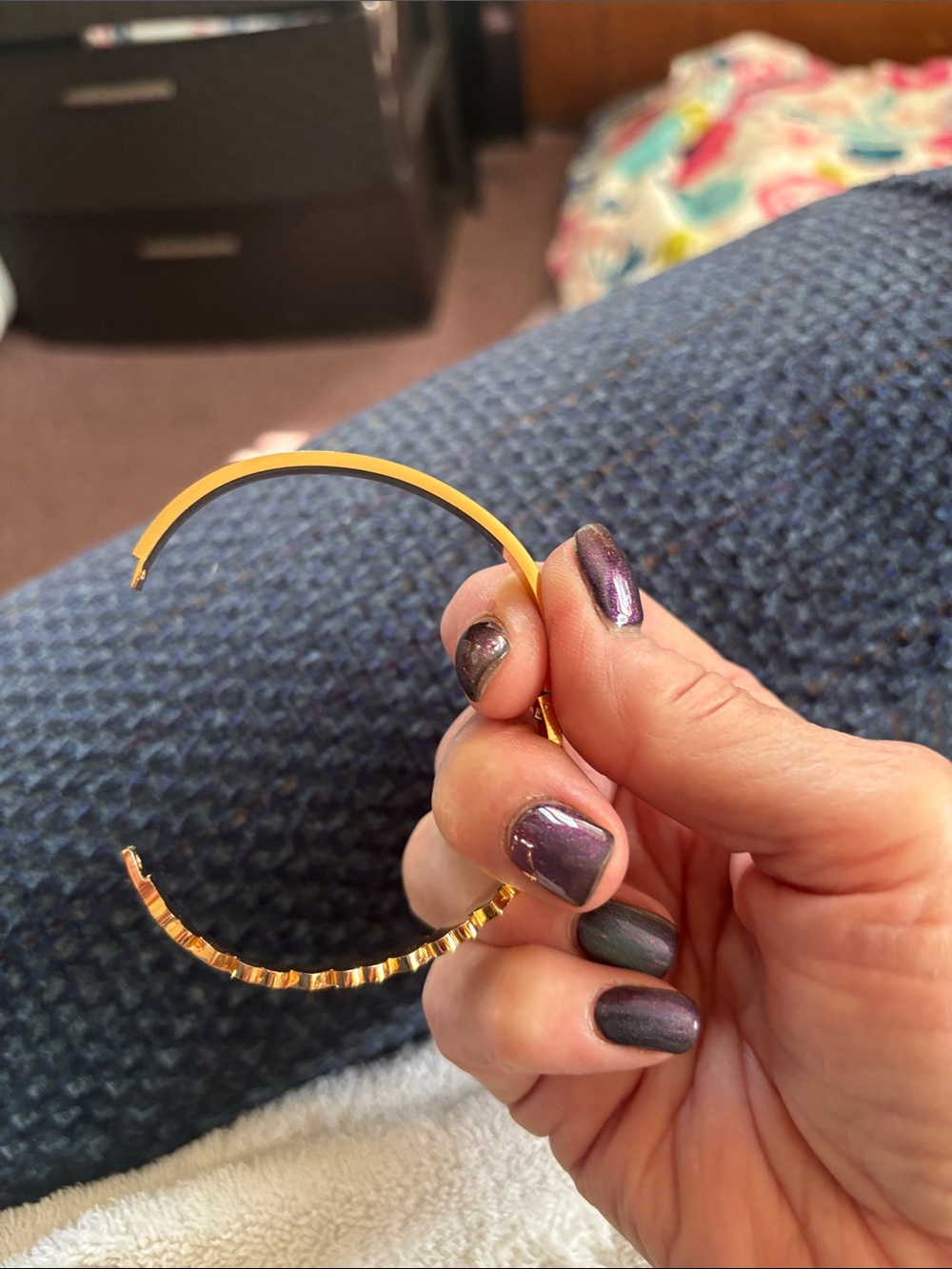 Beautiful bangle - Picture 2 of 3